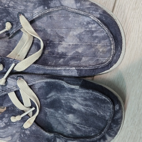 Hey Dude Women Wendy Tie Dye Navy Loafer Slip On Shoes Sz 7 - Picture 11 of 11